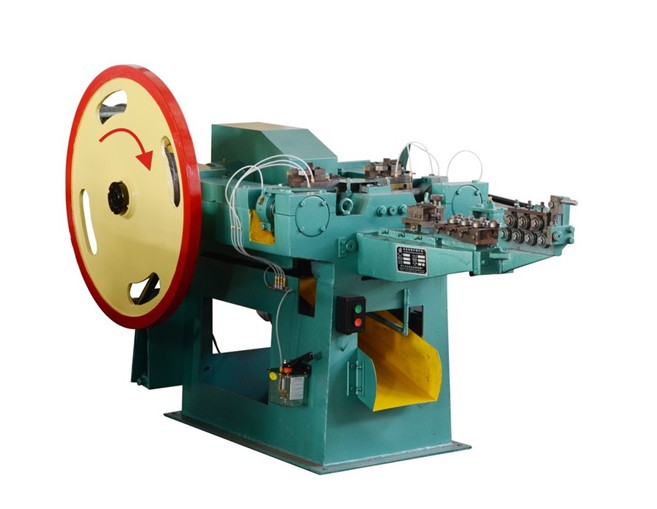 廢舊鋼筋全自動(dòng)制釘機(jī)